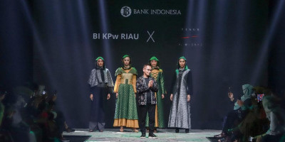 KPw Bank Indonesia Riau X Wignyo Rahadi Hadirkan Keunikan Tenun Siak di MUFFEST+ 2022