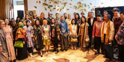 IFC dan 17 Desainer Indonesia Siap Gelar Fashion Show di Paris