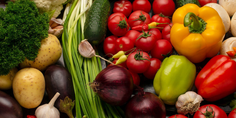 Buah dan sayur mencegah dehidrasi saat puasa/Net