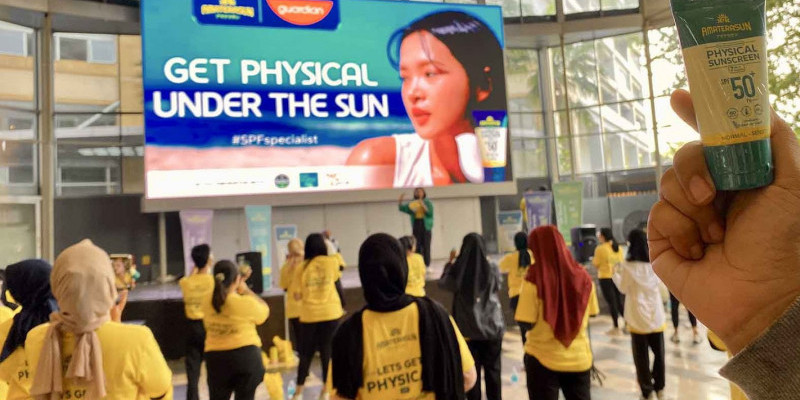 Suasana kegiatan olahraga pagi bersama dalam rangka peluncuran Amaterasun 100% Physical Sunscreen di Gandaria City Jakarta Selaran (12/5)/Dok. Amaterasun