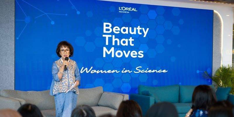 Board of Jury Program L’Oréal-UNESCO For Women in Science Prof Dr Herawati Sudoyo, saat memberikan sambutan dalam agenda Beauty That Moves Women in Science/L'Oreal Indonesia