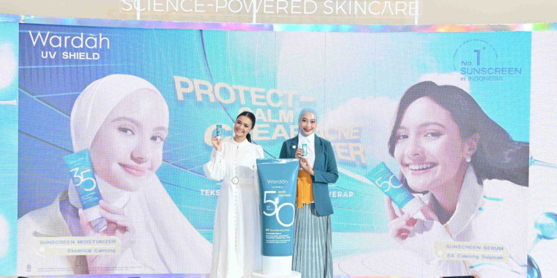 Wardah mengajak selebriti Amanda Rawles memperkenalkan Sunscreen untuk kulit berjerawat/Wardah