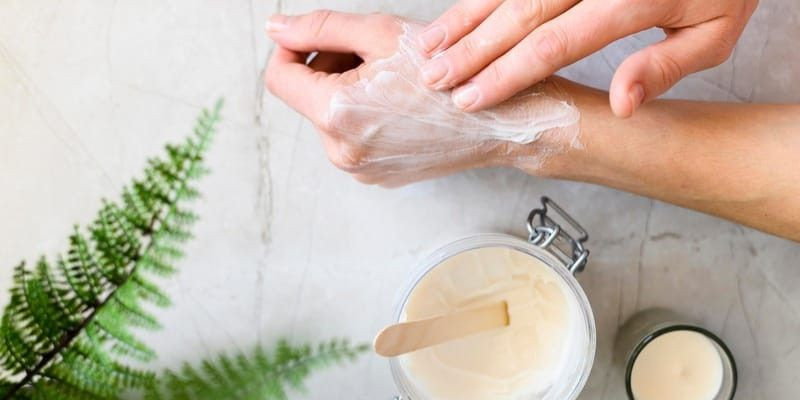 Pemakaian body scrub/Freepik 