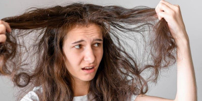Lakukan dari Rumah, Ini 5 Cara Alami untuk Mengatasi Masalah Rambut Kering