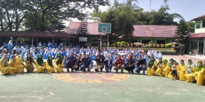 “JMSI Riau Goes To School” Hadir di SMAN 8 Mandau: Ratusan Siswa Antusias Simak Literasi Keuangan dan Media Informasi Digital