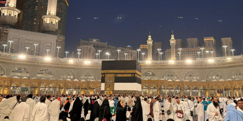 Suasana haji di depan Ka'bah/Dok. Kemenag RI