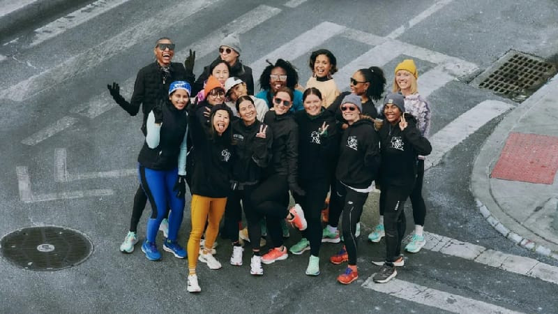 Kapten, wakil kapten, dan para member Girls Run NYC. (The Cut)