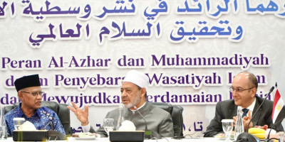 Grand Syekh Al Azhar Ahmed Al Tayeb Puji Kontribusi Muhammadiyah dalam Penyebaran Wasatiyah Islam dan Mewujudkan Perdamaian Dunia
