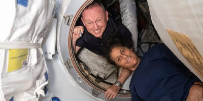 2 Astronaut NASA Terjebak di Luar Angkasa, “Kami Yakin Bisa Pulang”