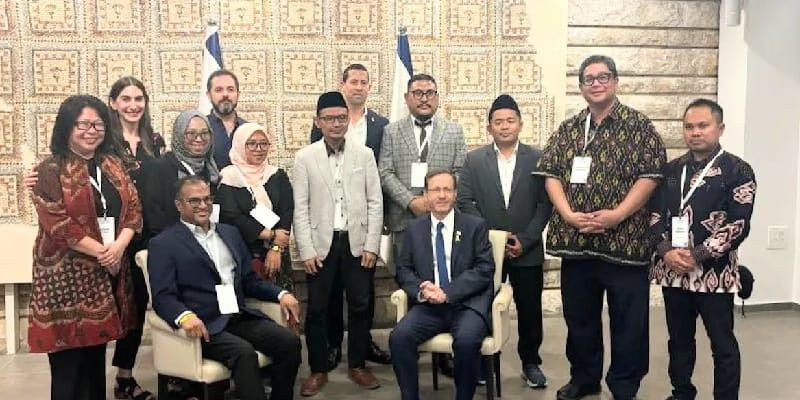 Foto diduga 5 Nahdliyin bertemu Presiden Israel. (Istimewa)