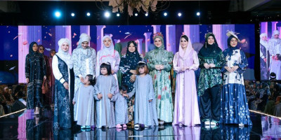 Gandeng Irish Bella, Arinna Premium Hijab Perluas Sayap di Dunia Fashion