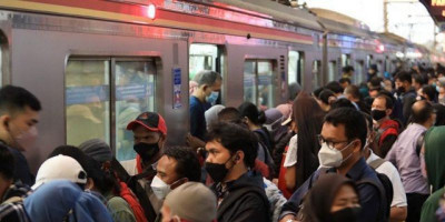 Pelaku Pelecehan Seksual Terancam Larangan Naik KRL Seumur Hidup, PT KAI Commuter Pertimbangkan Lebih Banyak Gerbong Kereta Khusus Wanita