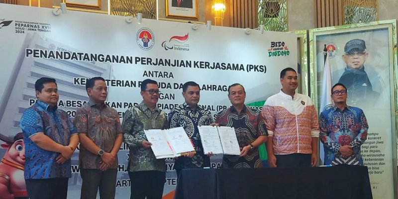 Penandatangan kerja sama Kemenpora dan PB Peparnas (27/9) di Jakarta. (ANTARA)