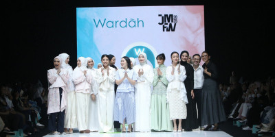 Wardah Dukung JMFW 2025 Sebagai Official Makeup & Skincare Partner, Hadirkan 4 Desainer Ternama Indonesia dalam Fashion Show 