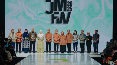 Resmikan JMFW 2025, Menteri Perdagangan Zulkifli Hasan: Modest Fashion Salah Satu Lokomotif Pertumbuhan Ekonomi Nasional 