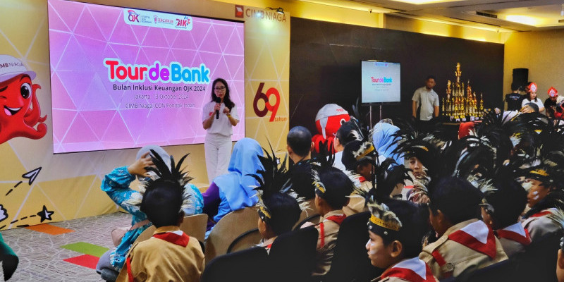 Tour de Bank CIMB Niaga untuk siswa SD melek literasi keuangan (13/10) di Pondok Indah. (Ist)