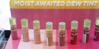 Wardah Hadirkan Moist Dew Tint: The Next Generation of Lip Tint dengan Triple Plump Moisture dan Long-Staining Color