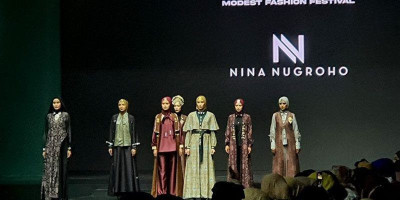 NINA NUGROHO Hadirkan “Peuhaba” di IN2MF 2024: Sustainable Modest Fashion Indonesia dalam Keindahan Wastra Nusantara