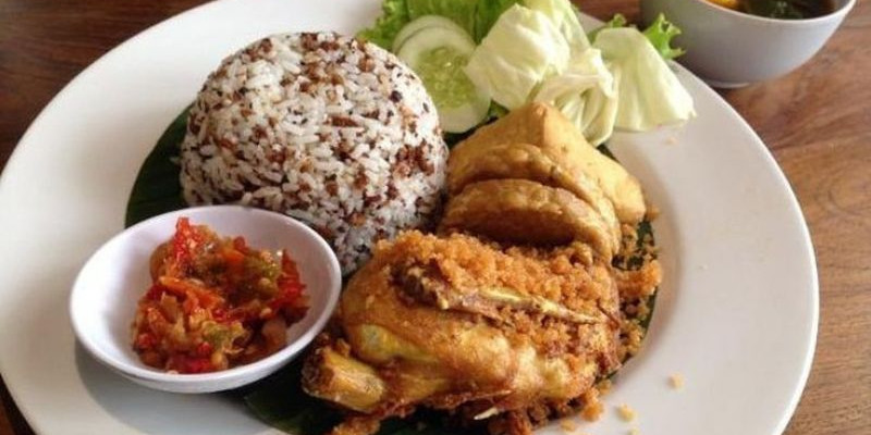 Nasi Tutug Oncom (Pinterest)