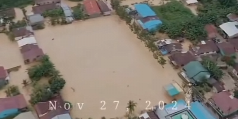 Banjir di 10 kecamatan di kota Medan. (Tiktok/random_video_4.22)